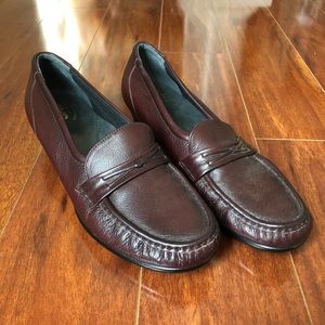 SAS Brown Leather Comfort Foot Bed Tripad Loafers